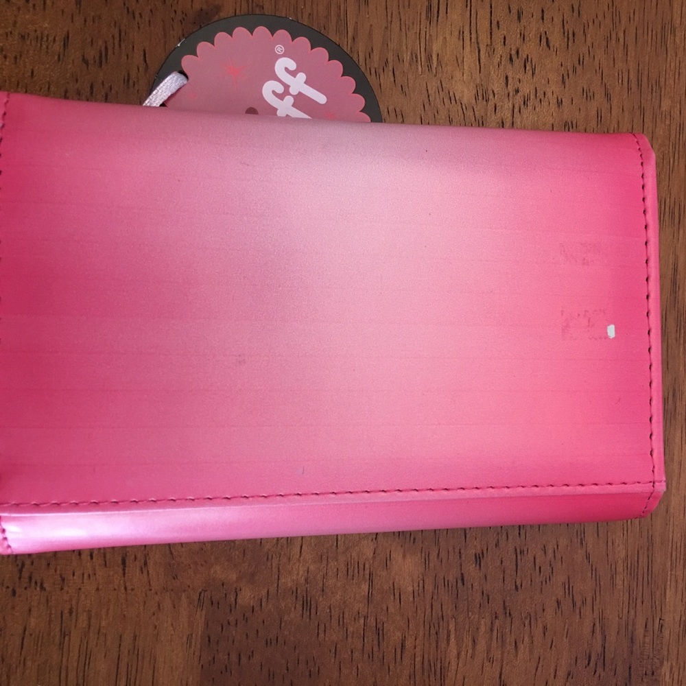 Fluff 🍒 Pie Wallet - Picture 4 of 4